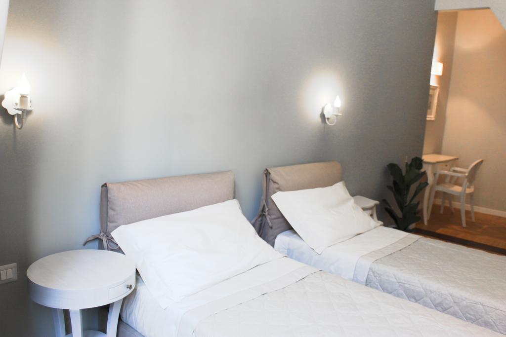 Florence Chic Luaran gambar
