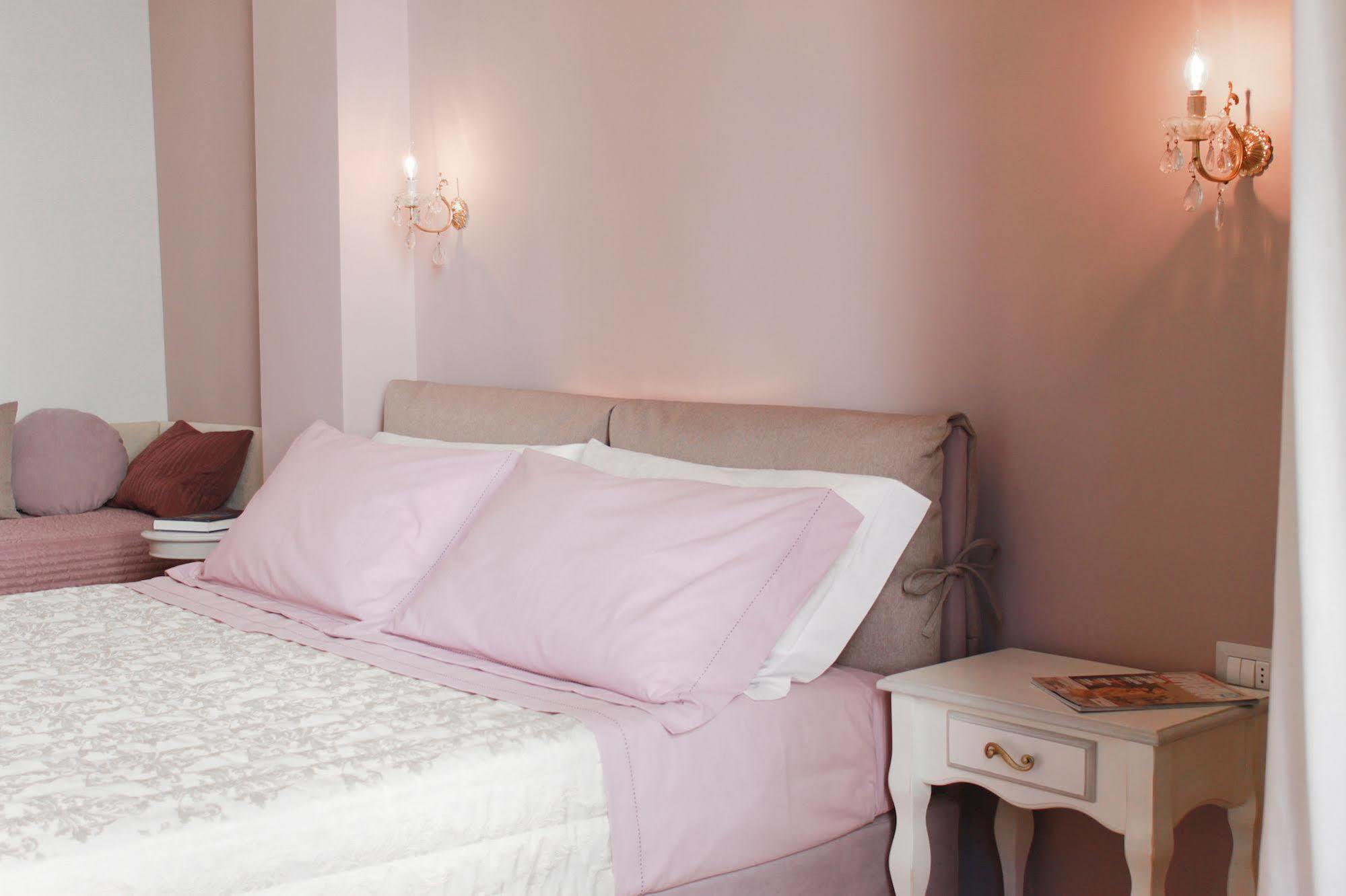 Florence Chic Luaran gambar